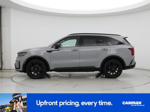 Gray 2023 Kia Sorento SX