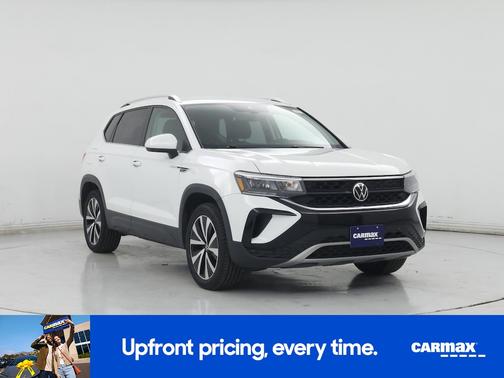 White 2022 Volkswagen Taos SE