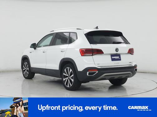 White 2022 Volkswagen Taos SE