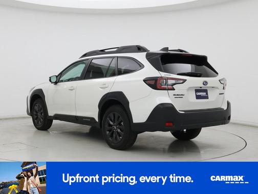 White 2025 Subaru Outback Onyx Edition