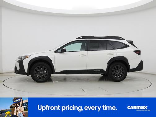 White 2025 Subaru Outback Onyx Edition