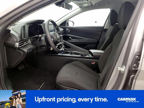 Gray 2021 Hyundai ELANTRA SE