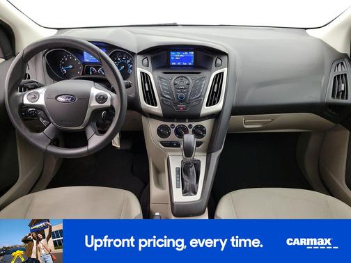 Silver 2014 Ford Focus SE