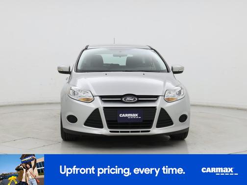 Silver 2014 Ford Focus SE