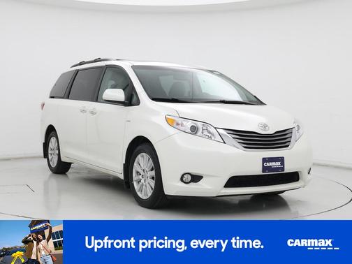 2017 Toyota Sienna XLE