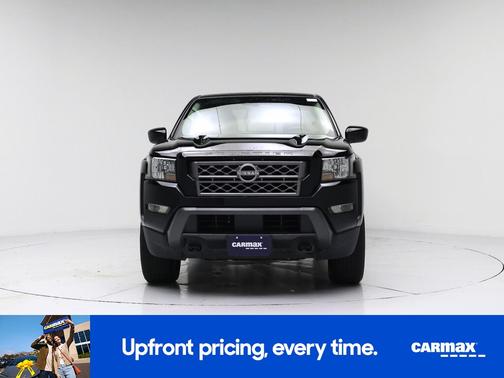 Black 2023 Nissan Frontier SV