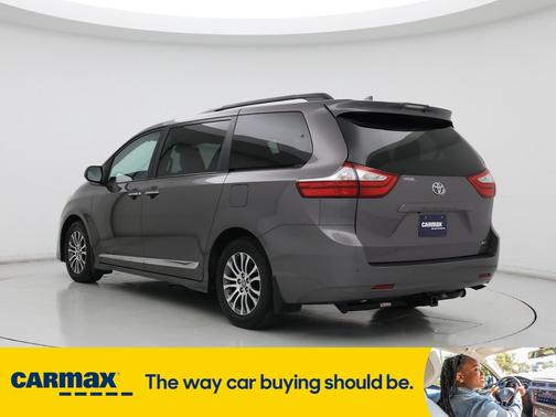 2019 Toyota Sienna XLE