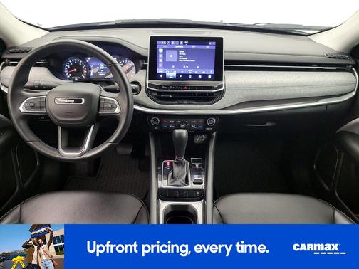 Silver 2022 Jeep Compass Latitude