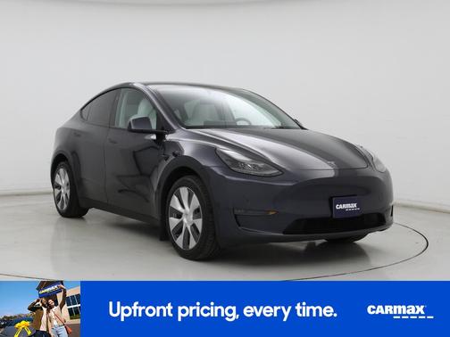 Gray 2024 Tesla Model Y Long Range