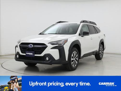 White 2023 Subaru Outback Touring