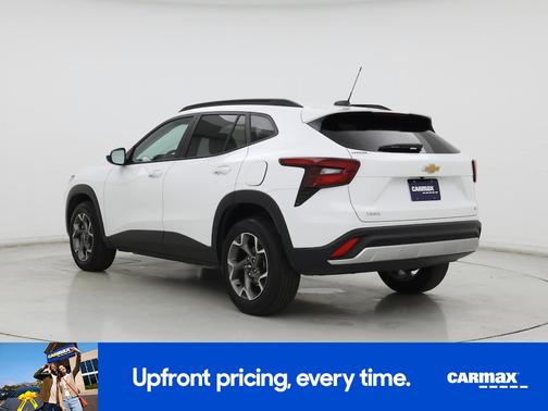 White 2025 Chevrolet Trax LT