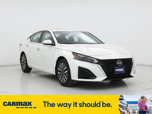 2023 Nissan Altima SV