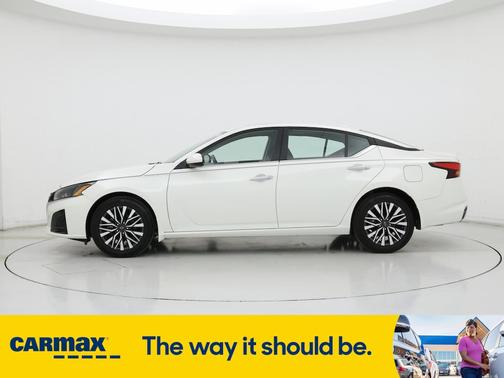 2023 Nissan Altima SV