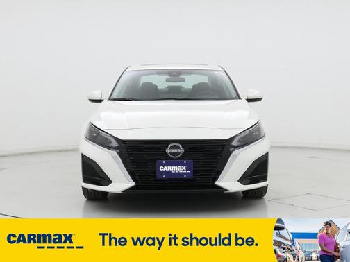 2023 Nissan Altima SV
