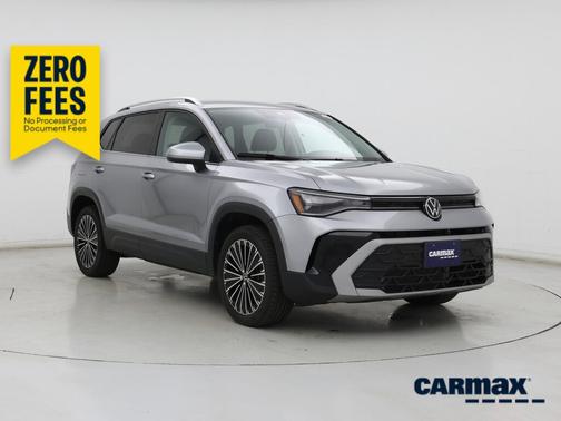 Gray 2025 Volkswagen Taos SE