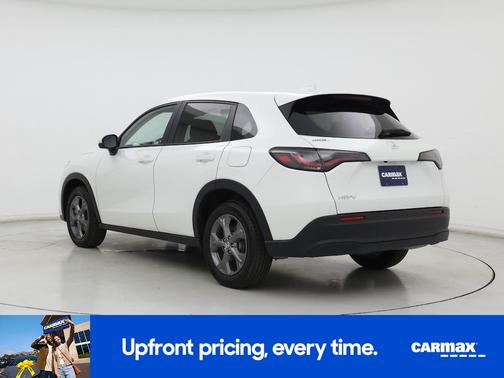 White 2026 Honda HR-V LX