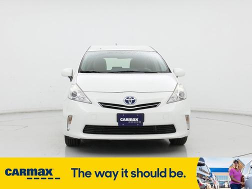 2013 Toyota Prius v Two