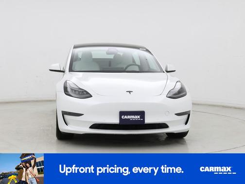 White 2022 Tesla Model 3