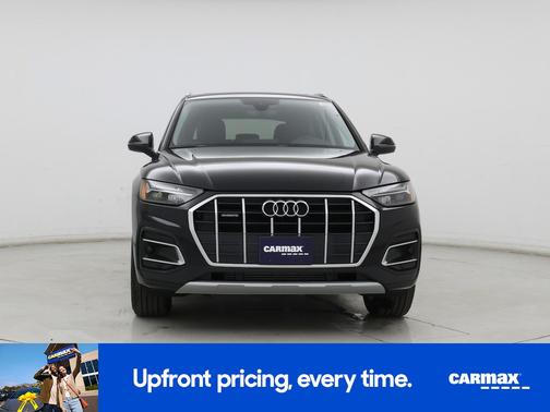Black 2024 Audi Q5 Premium