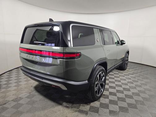 2022 Rivian R1S Launch Edition
