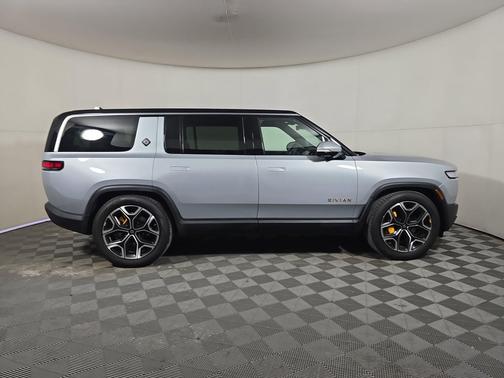 2023 Rivian R1S Adventure