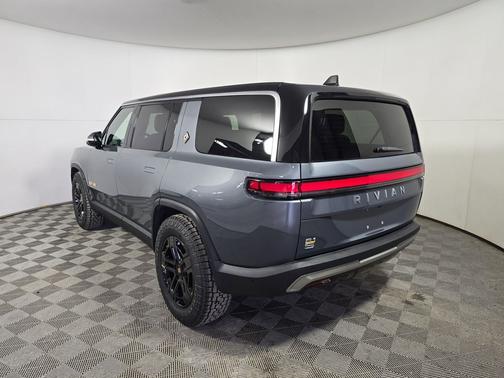 2023 Rivian R1S Adventure