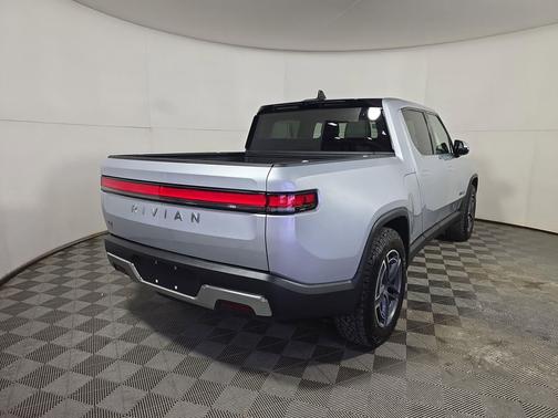 LA Silver paint 2025 Rivian R1T Adventure trim