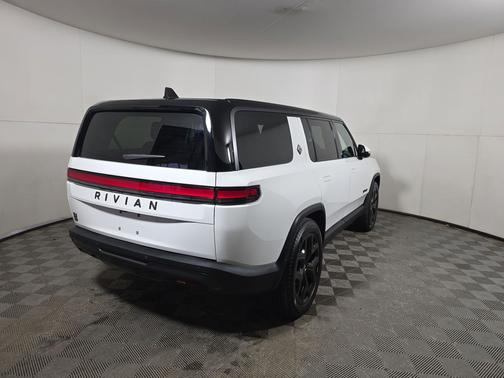 2025 Rivian R1S Adventure trim