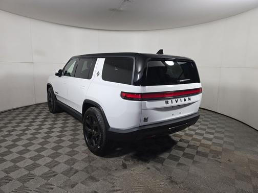 2025 Rivian R1S Adventure trim