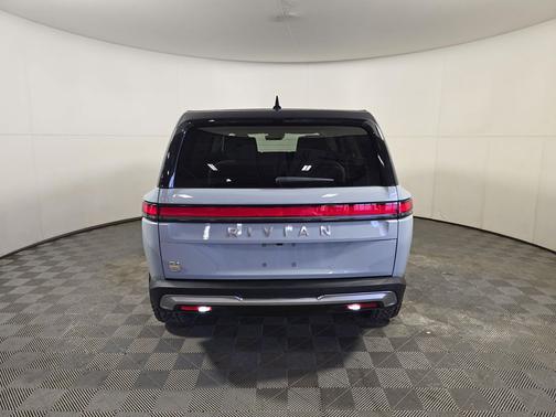 Limestone 2023 Rivian R1S Launch Edition