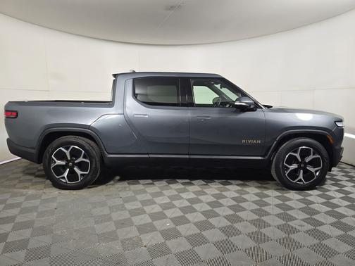 2022 Rivian R1T Adventure