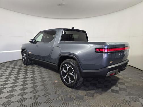 2022 Rivian R1T Adventure