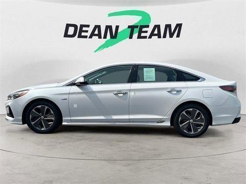 2018 Hyundai SONATA Hybrid Limited