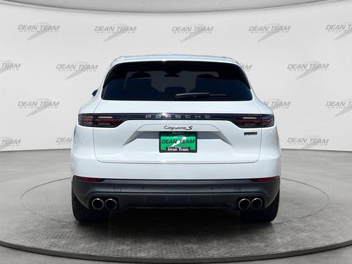 White 2022 Porsche Cayenne S