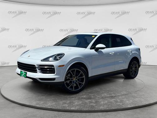 White 2022 Porsche Cayenne S