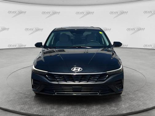 Abyss Black 2025 Hyundai ELANTRA HEV Limited