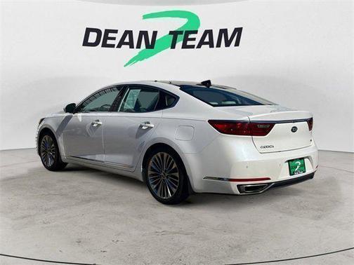 2017 Kia Cadenza Limited