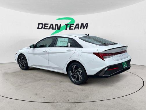 2025 Hyundai ELANTRA HEV SEL Sport