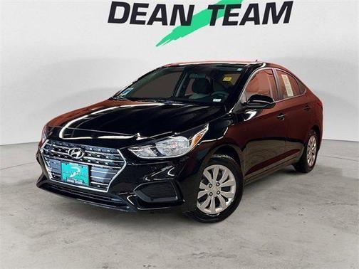 2022 Hyundai Accent SE