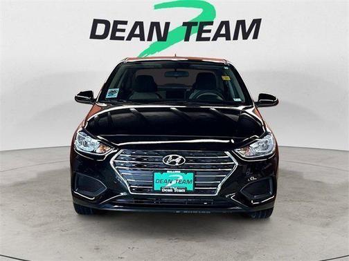 2022 Hyundai Accent SE