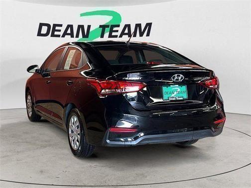 2022 Hyundai Accent SE