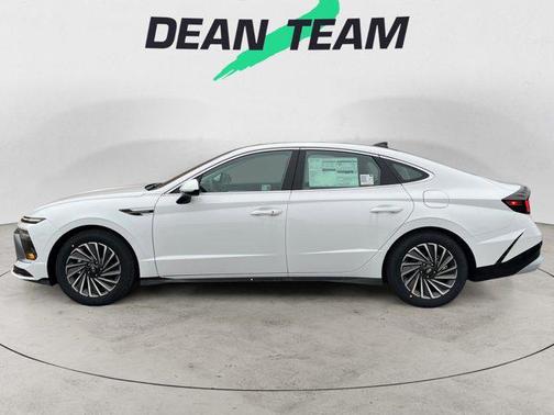 2026 Hyundai SONATA Hybrid SE