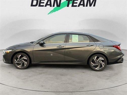 2025 Hyundai ELANTRA HEV Limited