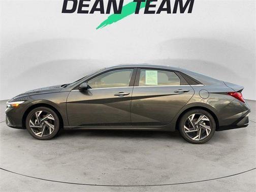 2025 Hyundai ELANTRA HEV Limited