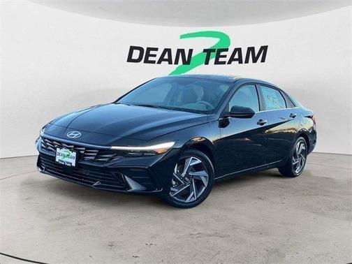 2025 Hyundai ELANTRA SEL