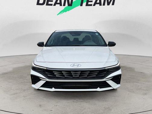 2026 Hyundai ELANTRA Sport