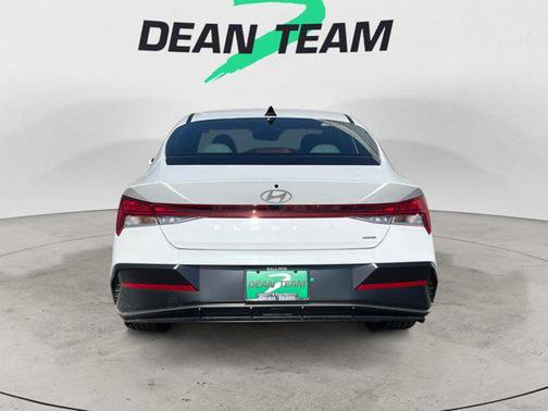 2026 Hyundai ELANTRA HEV Limited