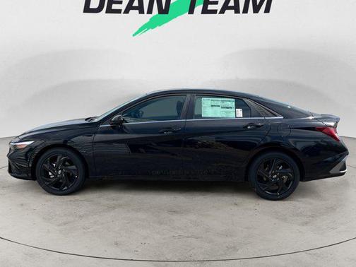 Abyss Black 2026 Hyundai ELANTRA Sport