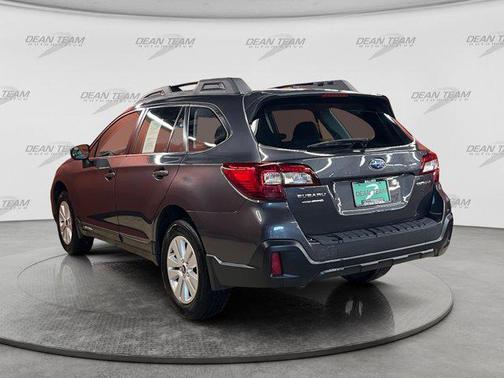 Magnetite Gray Metallic 2019 Subaru Outback 2.5i