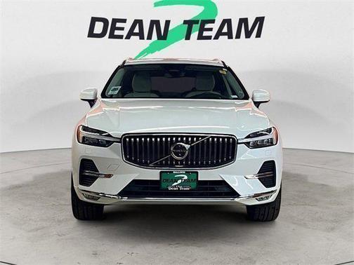 2022 Volvo XC60 B5 Inscription